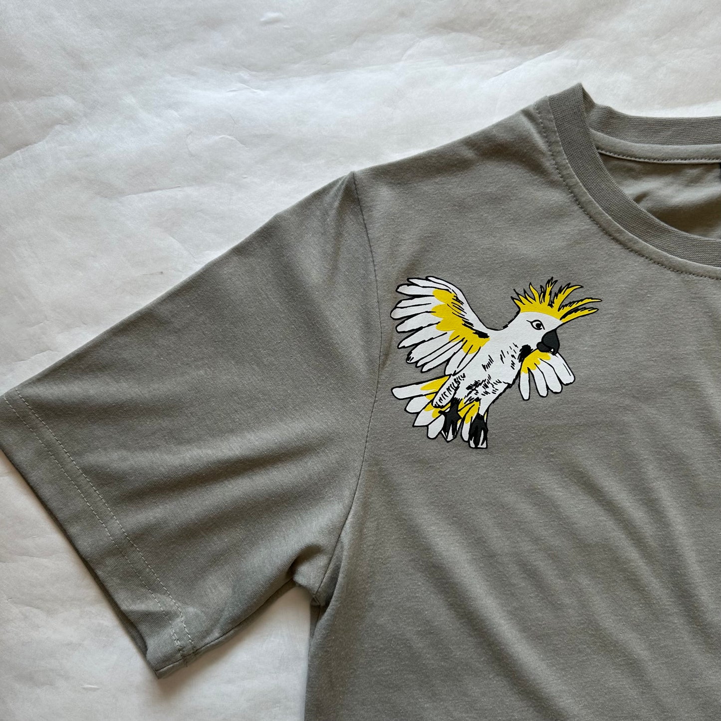 Unisex T-shirt - Cockatoo Design