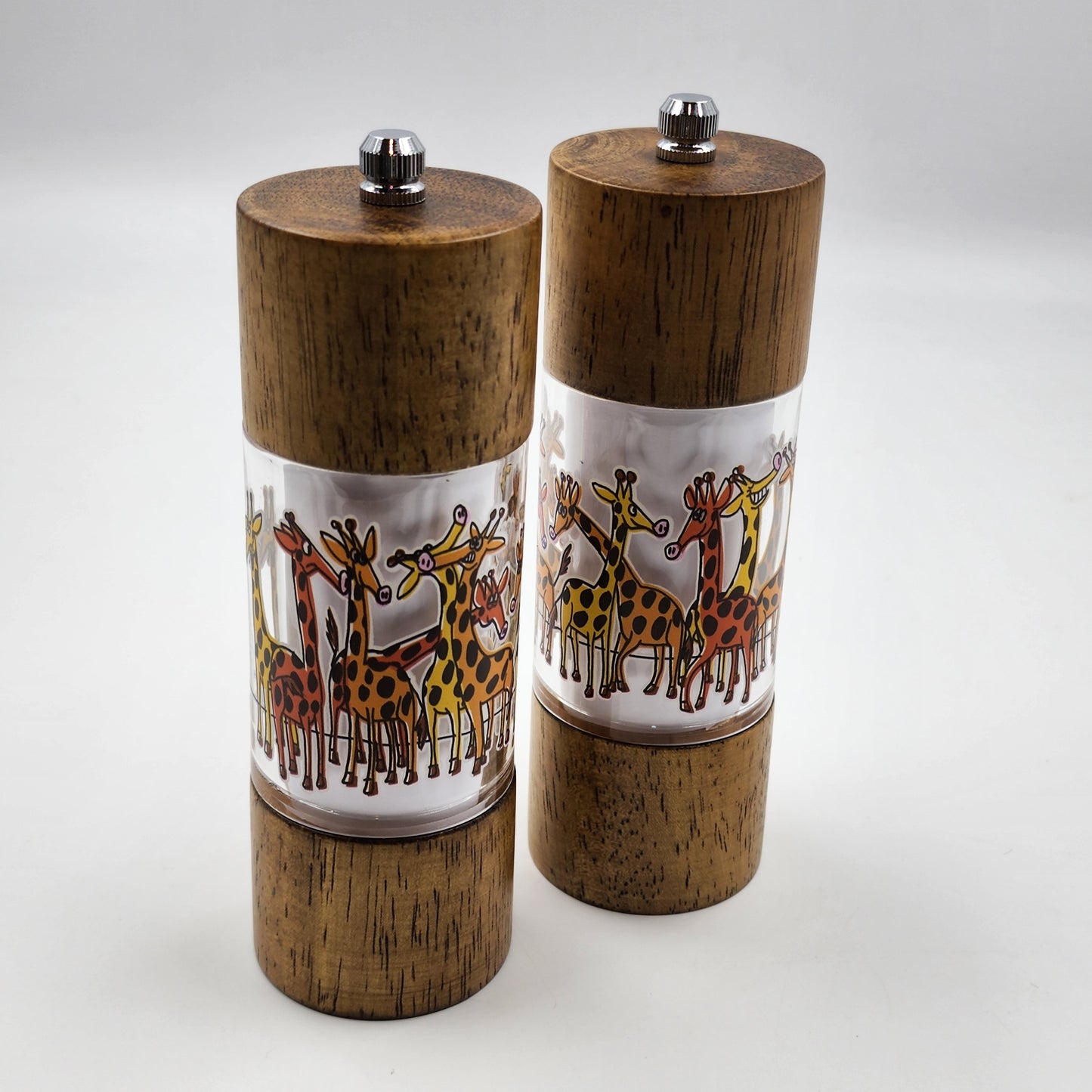 Salt & Pepper Mill Set - Giraffe Design