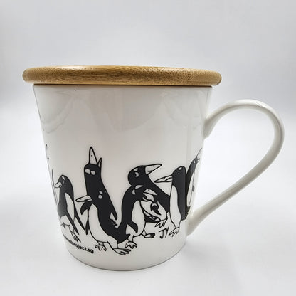 Wide Tapered Mug With Bamboo Lid - Penguin Design